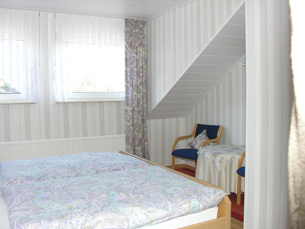 Weingut & Gaestehaus Mees Apartment Briedel Luaran gambar